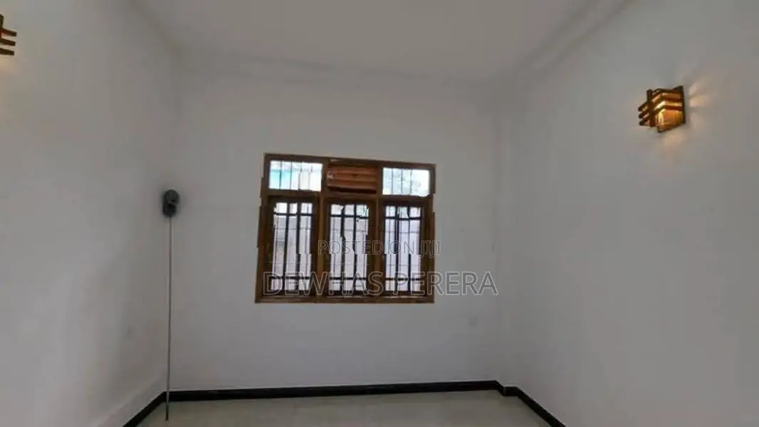 2 Storey Morden House Sale Kossina Ganemulla