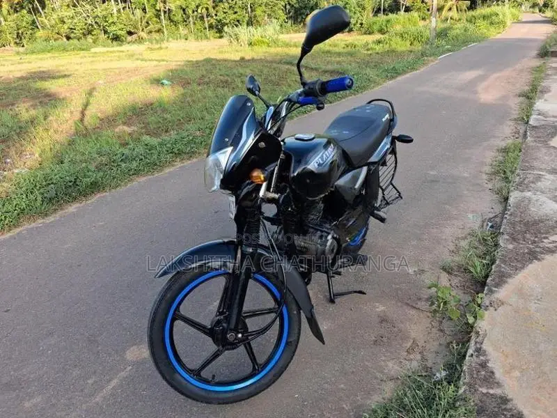 Bajaj Platina 100 2015
