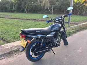 Bajaj Platina 100 2015