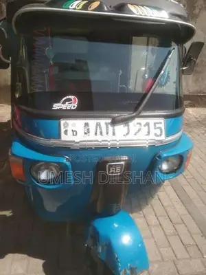 Bajaj RE 2014