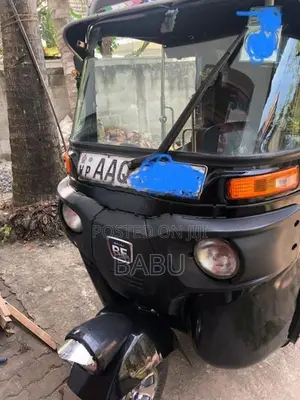 Bajaj RE 2014