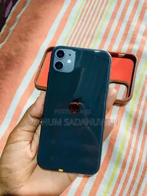 Apple iPhone 11 (Used)