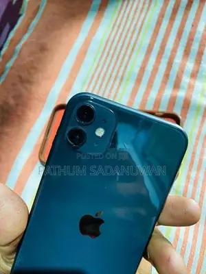 Apple iPhone 11 (Used)