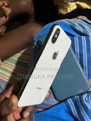 Apple iPhone X (Used)