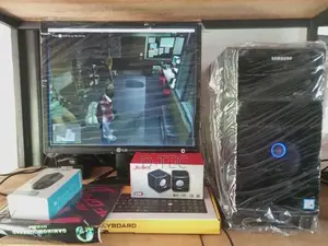 Core i5 4th 4590 3.30 Ghz / 19" LED Screen with Full Set