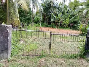 ලෝලුවාගොඩ දම්රෝ කර්මාන්ත ශාලාව ආසන්නයෙන් ඉඩමක්