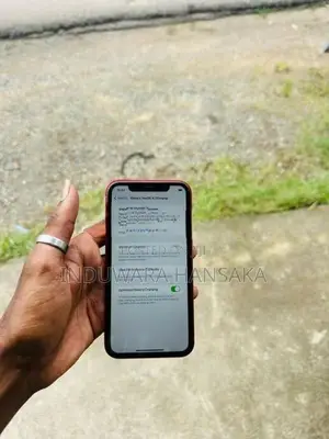 Apple iPhone XR (Used)