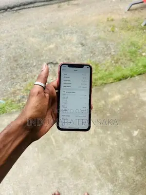 Apple iPhone XR (Used)