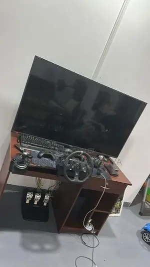 Xbox Series X with Logitech G920