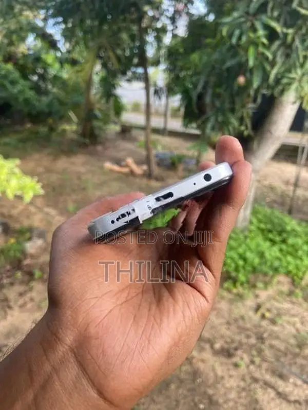 Infinix Smart 8 128GB (Used)
