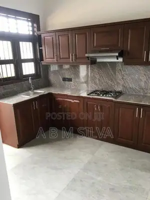 Modern House for Sale in Athurugiriya