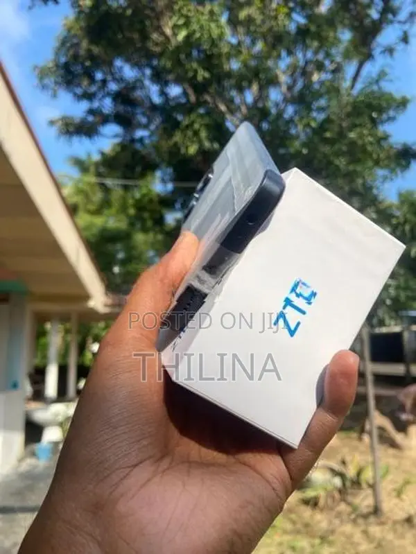 ZTE V50 Blade (Used)