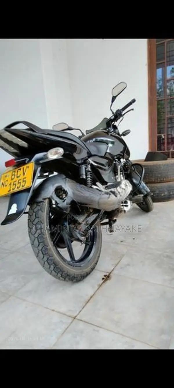 Bajaj Pulsar 150 2015