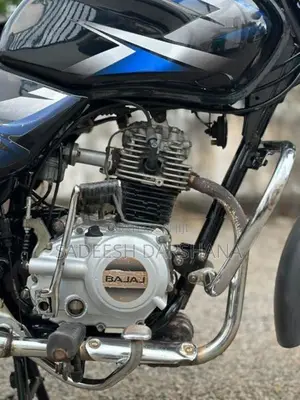 Bajaj CT100 2016
