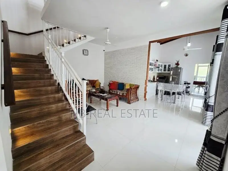 Three Story Brand New Luxury House for Sale Pannipitiya