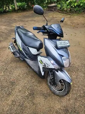 Yamaha Ray ZR 2017 2016
