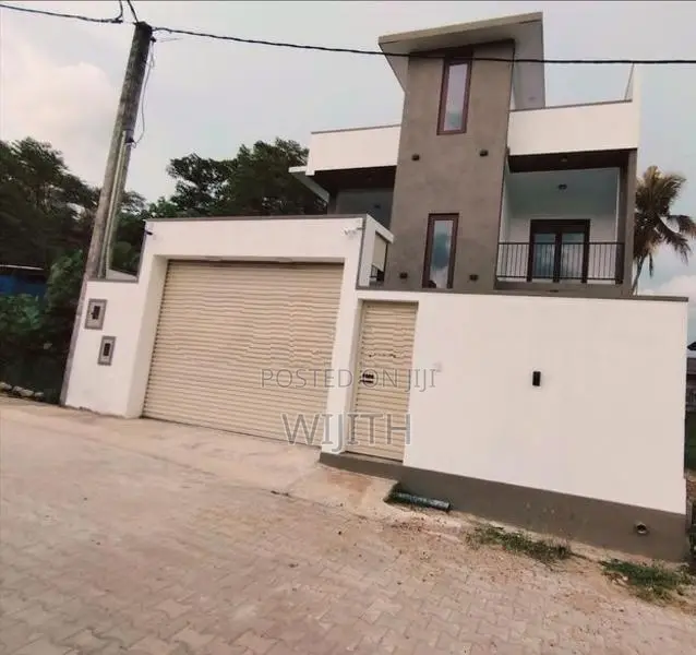 Brand New Three Storey House for Sale in Kottawa