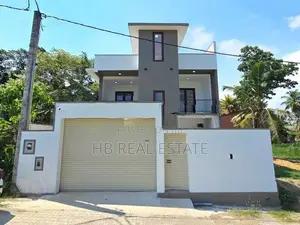 Luxury Three Storey House for Sale Gorakapitiya Road