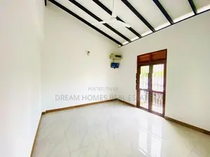 New Best Conditioned House for Sale Piliyandala