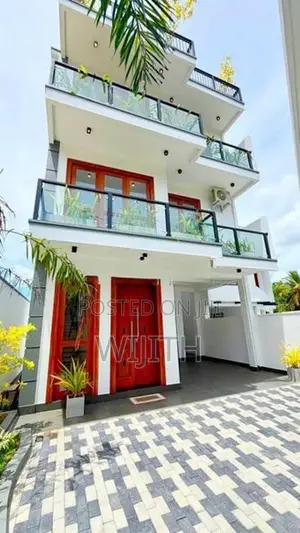 Supar Luxury Brand New 3 Storey House for Sale in Maharagama Gammanroa