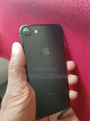 Apple iPhone 7 32GB (Used)