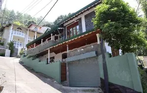 Luxury 4 Bedroom House for Rent in Dodamwala, Kandy