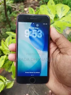 Apple iPhone SE 2 (Used)