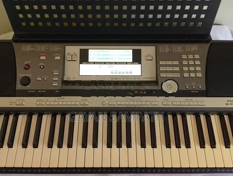 Yamaha PSR 640 Keyboard