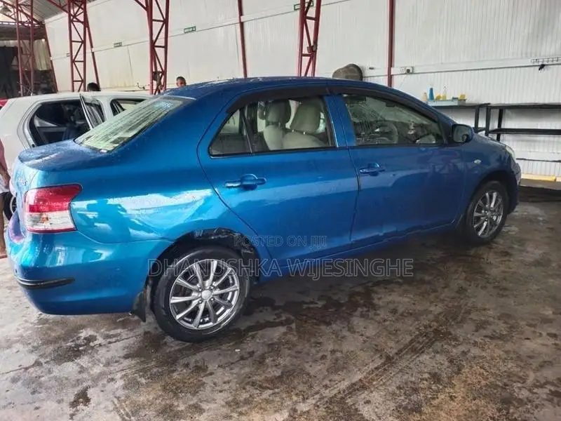 Toyota Yaris 2012