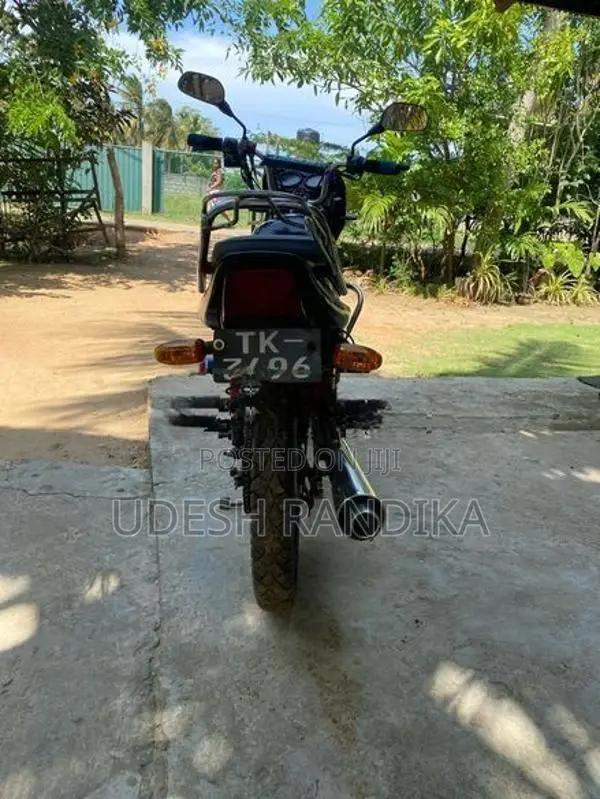 Bajaj CT100 2006