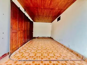 Luxury House for Sale in Kottawa