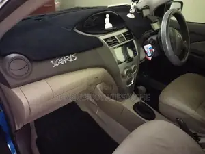 Toyota Yaris 2012