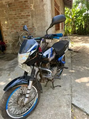 Bajaj CT100 2006