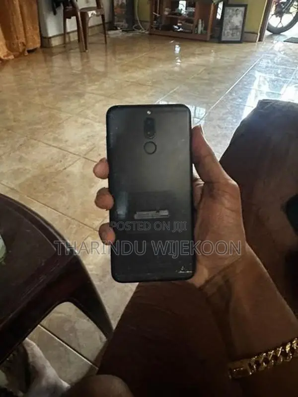 Huawei Nova 2i (Used)