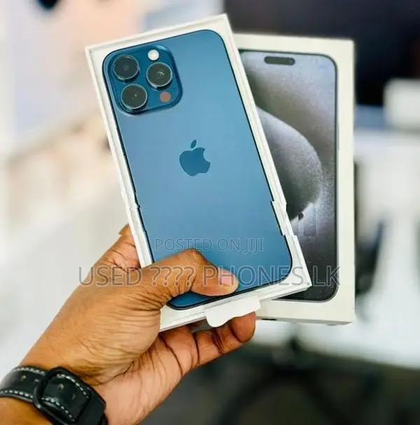 Apple iPhone 15 Pro Max 256GB (Used)