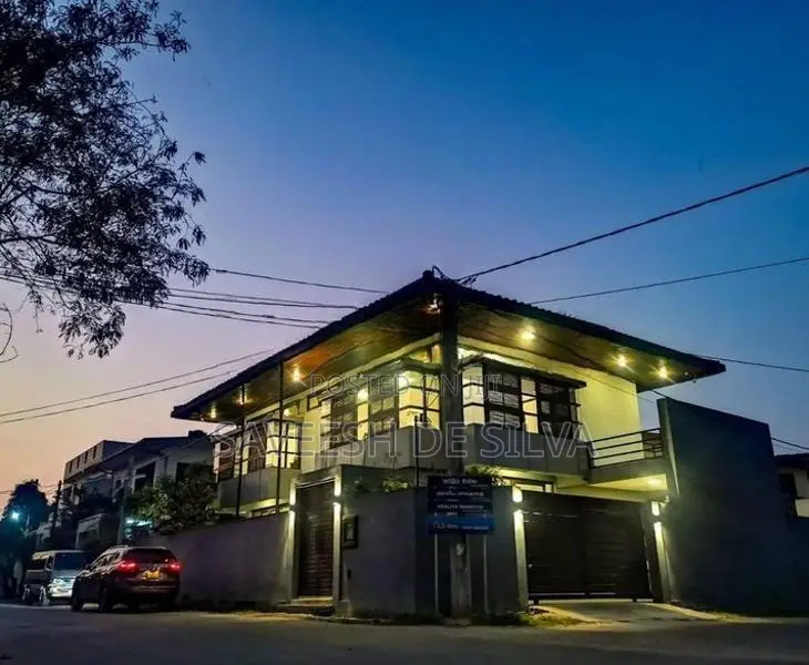 Luxury House for Sale in Wattala
