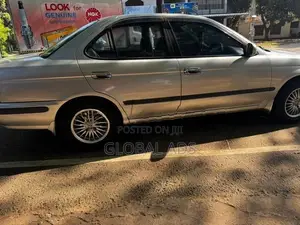 Nissan FB15 Ex saloon 2001