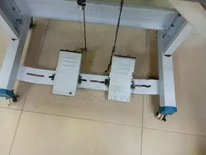 Britex Overlock Machine