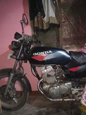 Honda CB 125 2009