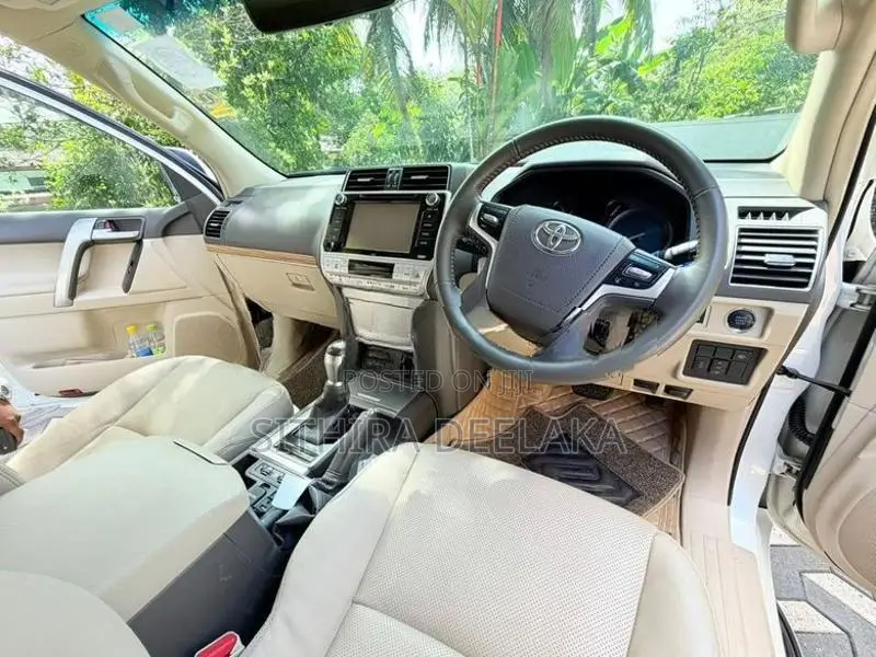 Toyota Land Cruiser Prado 2017