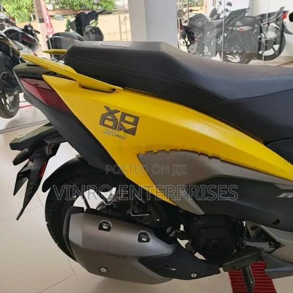 Hero XOOM 125R 2026