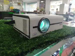 Yaber V5 LED Projector