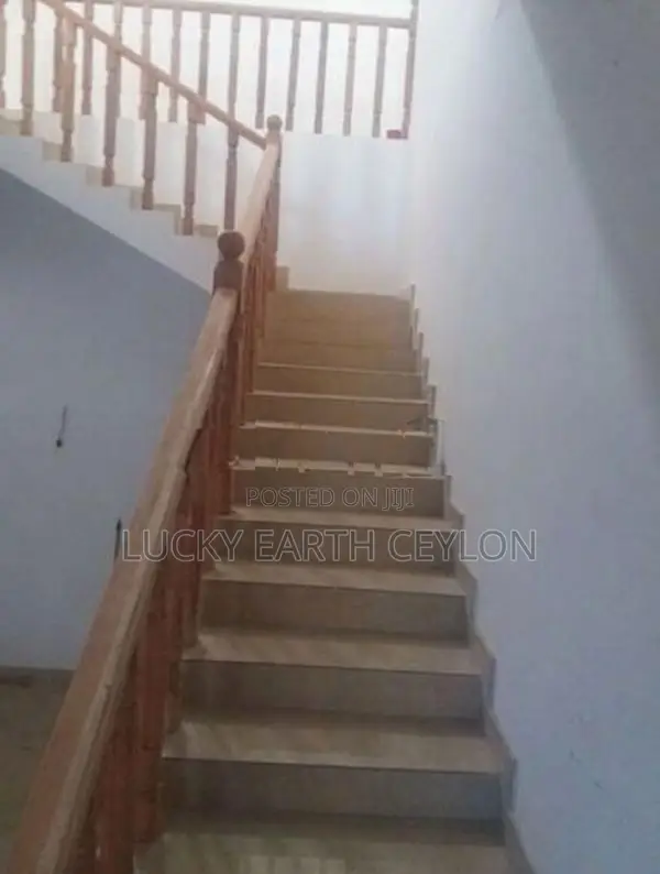 Kottawa 2 Storey Air Conditioned Unfurnished House for Rent (MG1340)