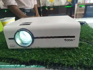 Yaber V5 LED Projector