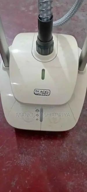 USED Black+Decker Garment Steamer