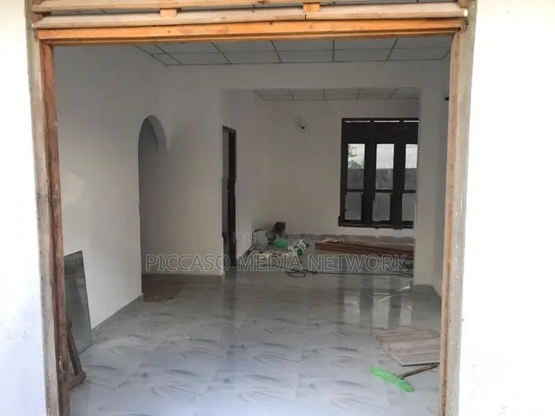 House For Sale in Ragama