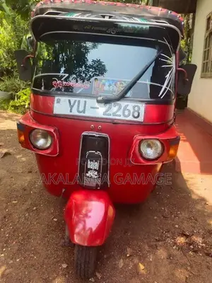 Bajaj RE 4 Stroke 2012