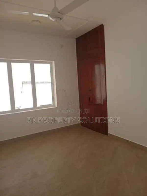Apartment for Rent in Colombo 7 (file No 3296 A)