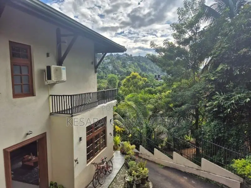 Luxury House for Sale in Aniwatta, Kandy
