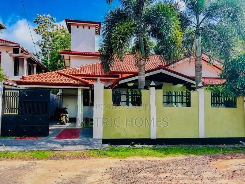 Gate Community Complete House Sale Katuwapitiya Negombo